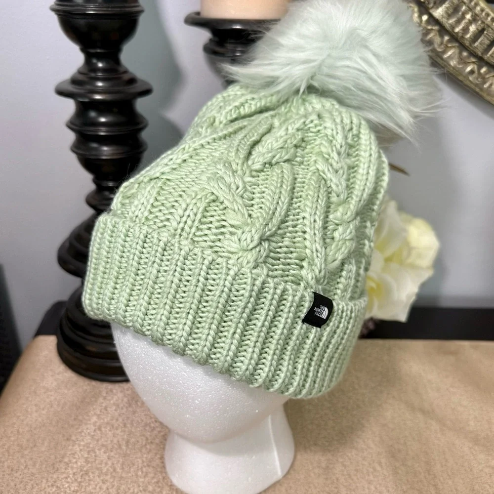 NWT The North Face Kids Youth/Junior Fur Pom Beanie Hat